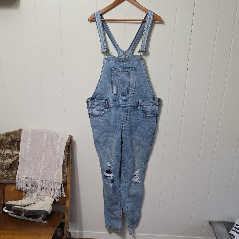 Maurices Light Blue Distressed Denim Bib Overalls Womens 16 Reg EUC
